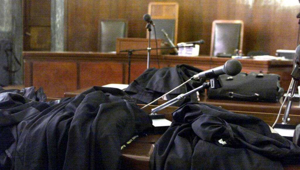 Violenza su minorenne a Pistoia, Corte nega patteggiamento a calciatore. Condannati due giovani