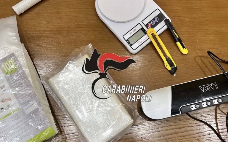 Casavatore, 1000 dosi di cocaina in cantina: arrestato. IL VIDEO