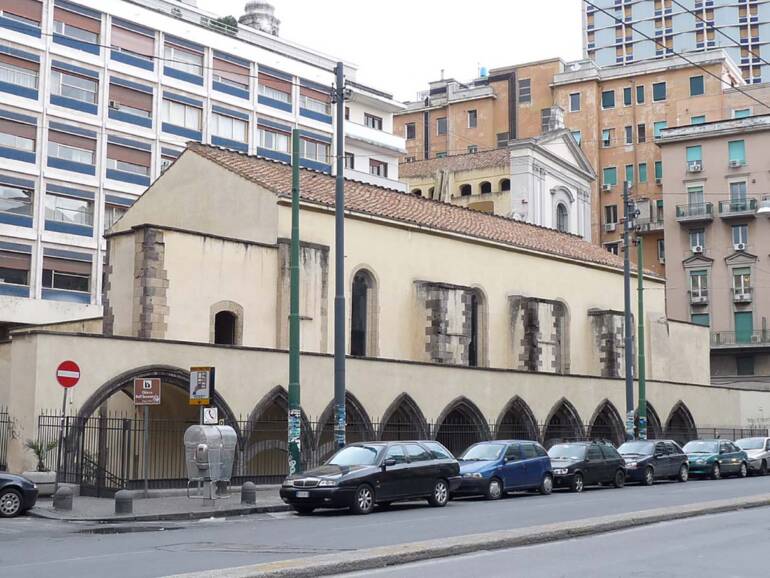 Napoli, ripulita la Chiesa di S.Maria dell’Incoronata di via Medina