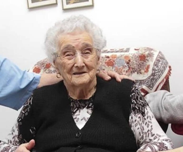 Morta Angela Tiraboschi, la donna più anziana d’Italia: aveva 112 anni