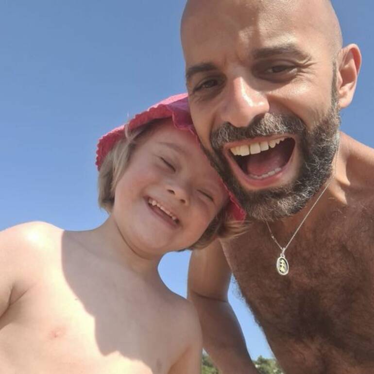 ‘Nata per te’ su Sky, la storia di Luca Trapanese e sua figlia Alba
