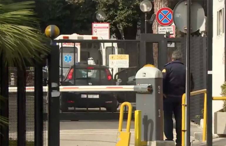 Cardarelli, rimasti 80 pazienti sulle barelle