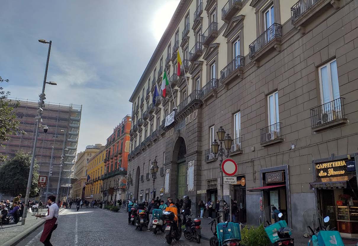 Bando concorso riaperto a Napoli per 72 funzionari socioeducativi