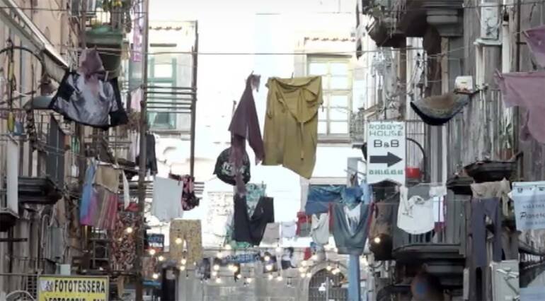 Napoli, sabato a Forcella manifestazione di solidarietà al ristoratore