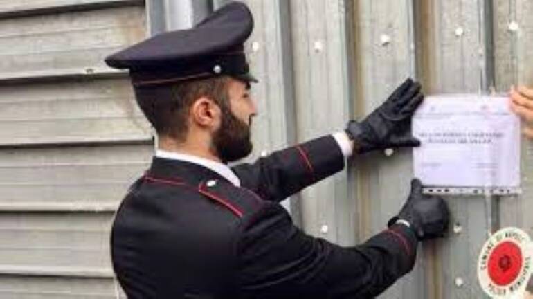 Giugliano, parcheggio abusivo su area di proprietà della Regione Campania: denunciato imprenditore