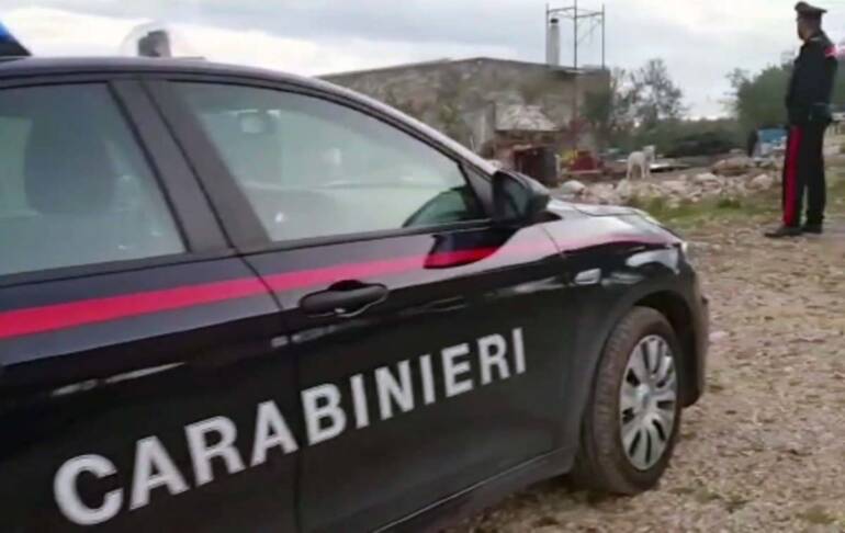 Scisciano, cadavere in un sacco trovato in un fondo agricolo