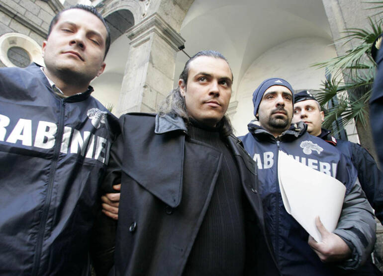 Cosimo Di Lauro, l’avvocato:”Sembrava un pazzo”. Inchiesta sulla morte