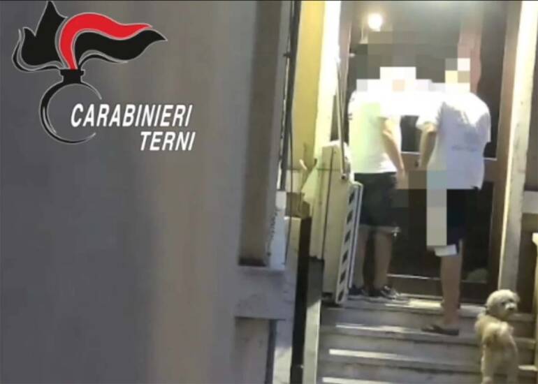 Droga da Napoli e Roma per la piazza di Terni:6 arresti