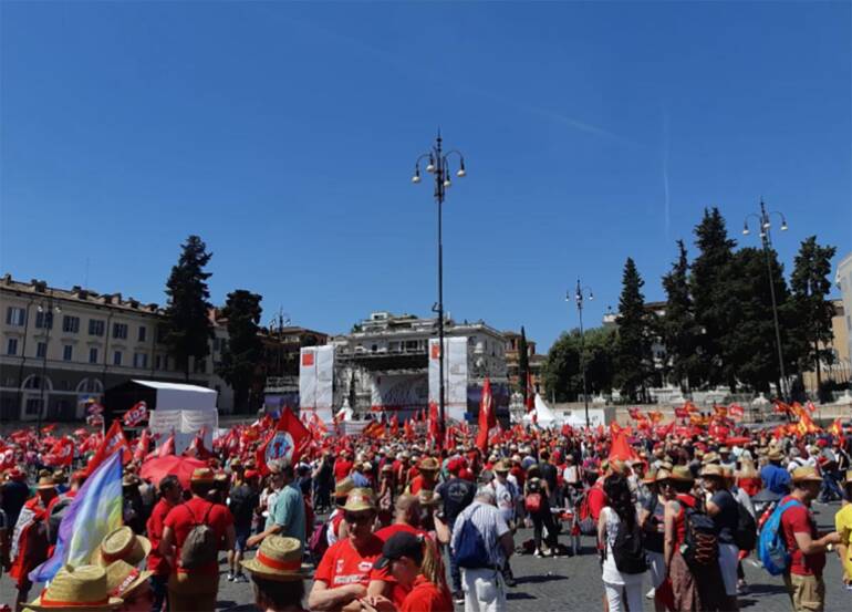 Landini alla manifestazione Cgil: “La legge delega che non combatte evasione non e’ degna di questo nome”
