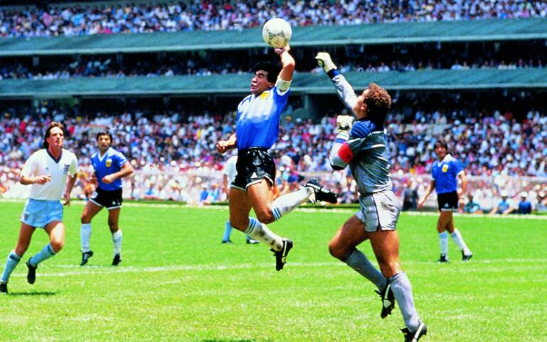 Maradona 36 anni fa segnò il gol leggenda con la Mano de Dios