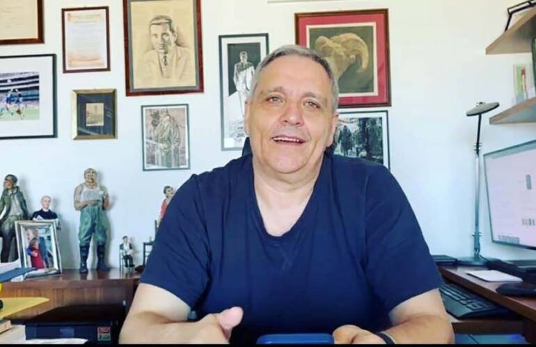 maurizio de giovanni panni stesi