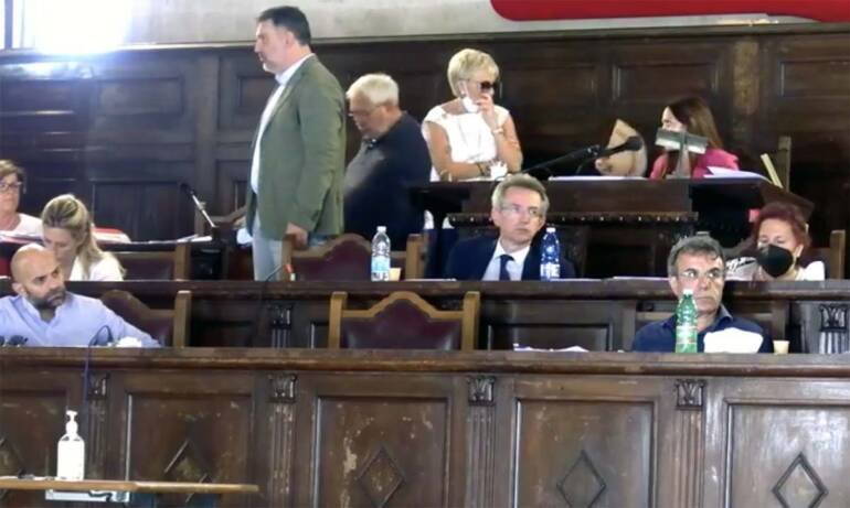 Napoli, consiglio comunale straordinario su lotta alla camorra