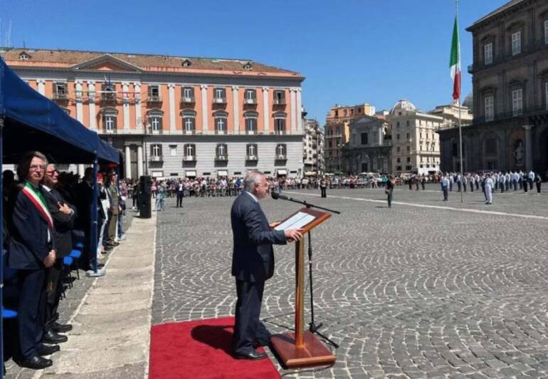 Festa della Repubblica a Napoli: gli insigniti alla medaglia d’onore