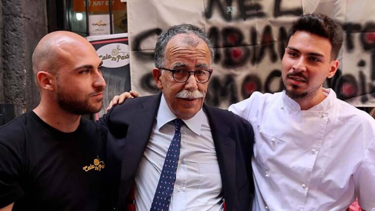 Napoli, assalto a ‘Cala la Pasta’, il senatore Ruotolo: “Denunciare paga sempre. Ora condanne esemplari”