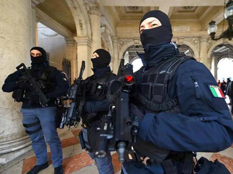 Lecce, diffondeva propaganda jihadista: arrestato albanese
