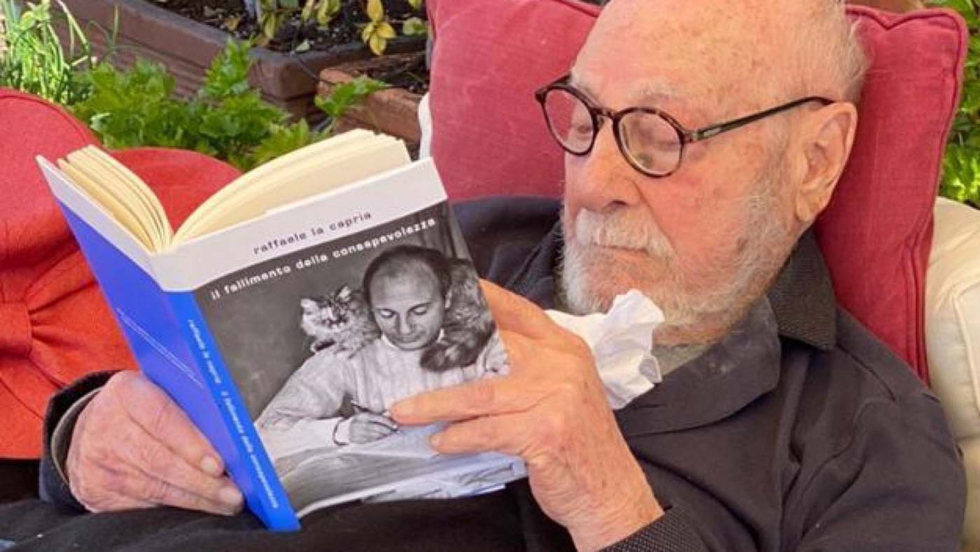 Morto lo scrittore Raffaele La Capria, aveva 99 anni