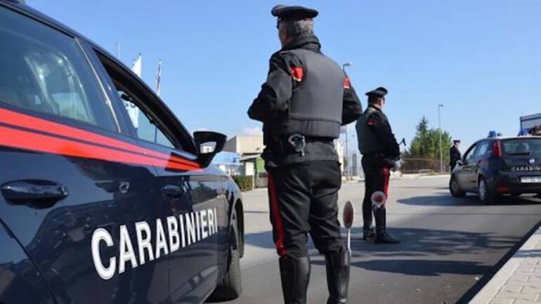 Salerno, preso rapinatore seriale autore di decine di colpi nel centro storico