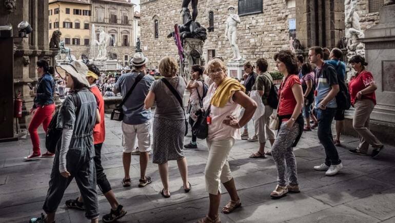 Covid in Italia, anche oggi superati i 100mila casi