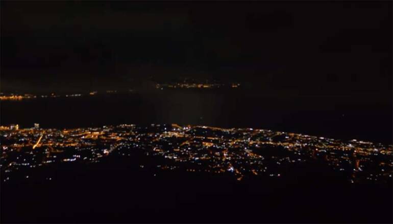 Vesuvio, rapinano le coppiette armati di bastoni: caccia alla banda della Panda