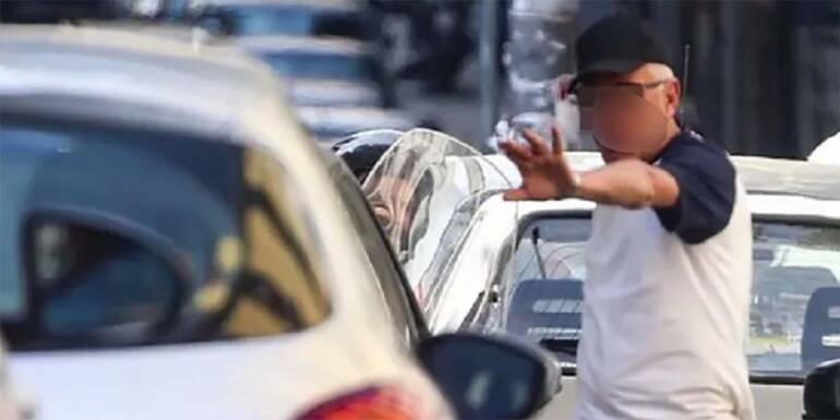 Napoli, 208 parcheggiatori abusivi denunciati dall’inizio dell’anno