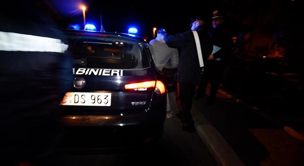 Schiaffi e pugni alla compagna: carabinieri arrestano 39enne marocchino