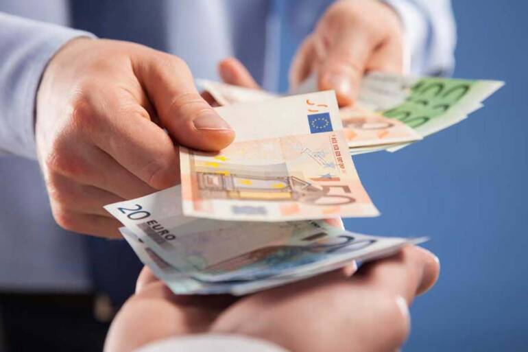 Nella rete degli usurai per pagare le tasse