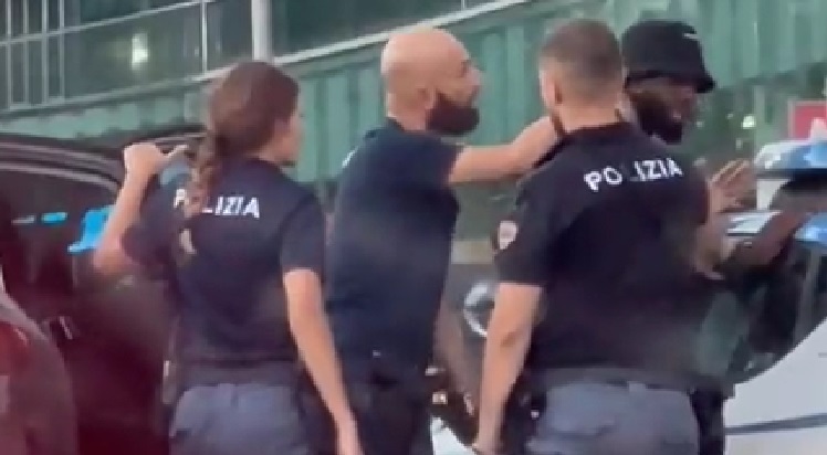 Bakayoko fermato dalla Polizia e perquisito con pistola puntata: disavventura per l’ex Napoli. VIDEO