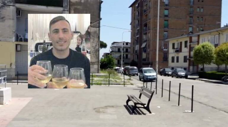 Bruciato vivo a Frattamaggiore, il padre di Pasquale Pezzella: “E’ stato mio figlio”