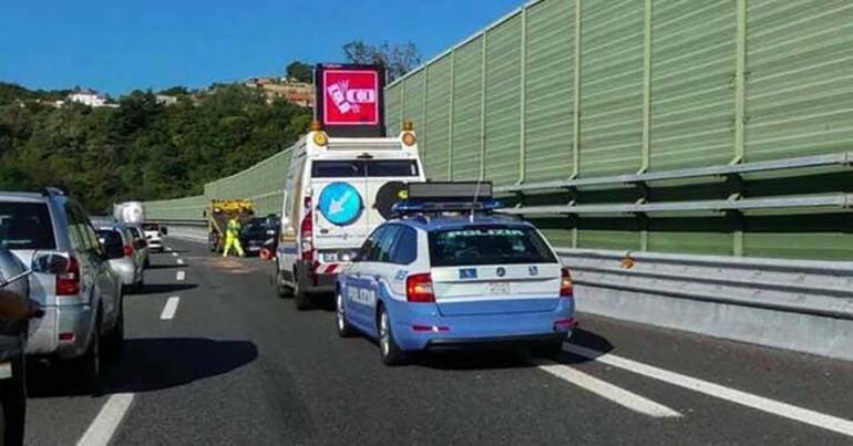 Incidente mortale sulla A1, da Roma in direzione Napoli 4 km di coda