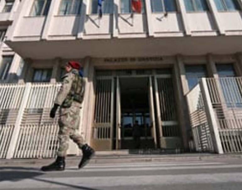 Mazzette all’Asl di Caserta, prescritti i reati: libero anche l’imprenditore ritenuto vicino al clan Belforte