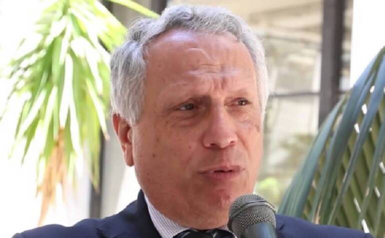 Covid, l’allarme dei Biologi: “Virus non sconfitto. Governo adotti precauzioni oppure pandemia rialzerà la testa”