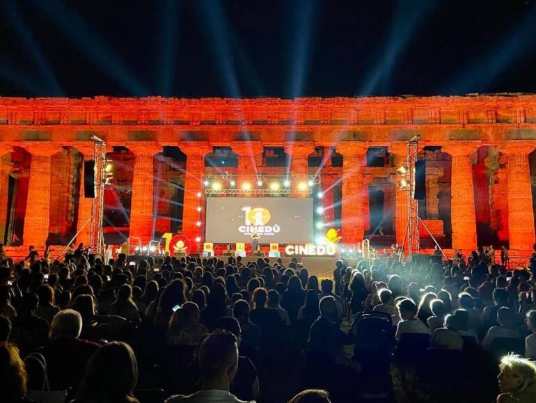 La notte di Paestum si illumina con School Movie Cinedù