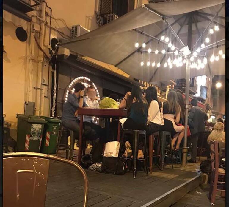 Turista rapinato a Chiaia di un orologio da 6mila euro