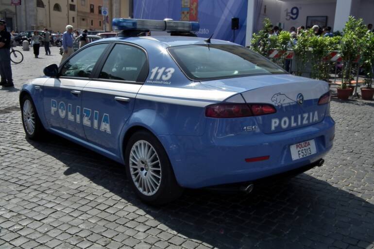 Scampia, denunciato un sorvegliato speciale. Sequestrate 10 dosi di marijuana