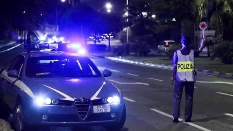 Salerno, controlli su litoranea, 187 persone identificate