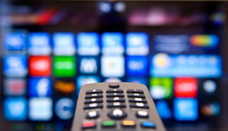 Stasera in TV oggi 11 luglio 2022