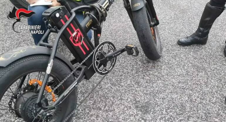 Napoli: sequestrate 7 bici elettriche truccate