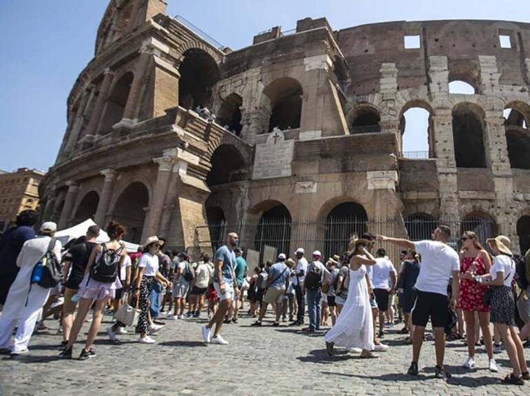 Covid in Italia, tasso di positività al 27,9%