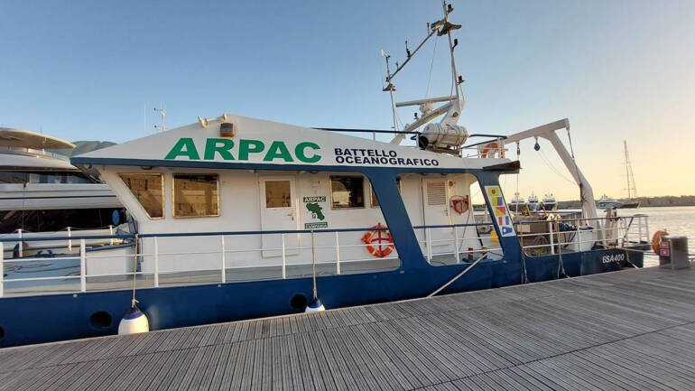 L’Arpac: “A Piana di Velia ad Ascea mare non balneabile”