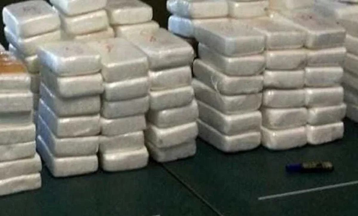 Colpo ai narcos, sequestrata la cocaina delle ferie: 146 chilogrammi. Tre arresti a Scafati