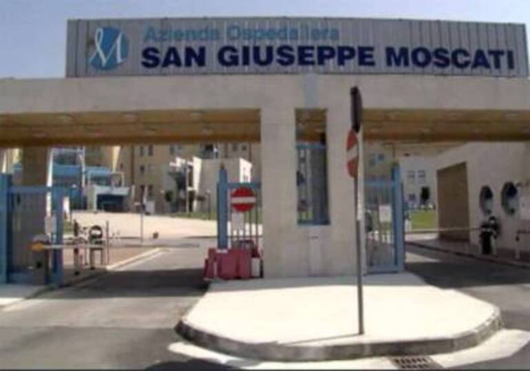 Incidente a Sperone: 17enne in rianimazione al Moscati, coetaneo in codice rosso