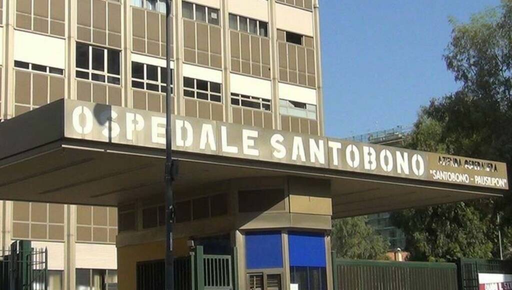 Napoli, De Luca annuncia: “Il 2 aprile presenteremo il rendering del nuovo ospedale Santobono”