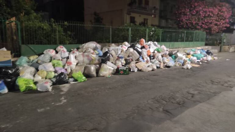 Napoli, percolato mai smaltito: sequestrata discarica a Pianura