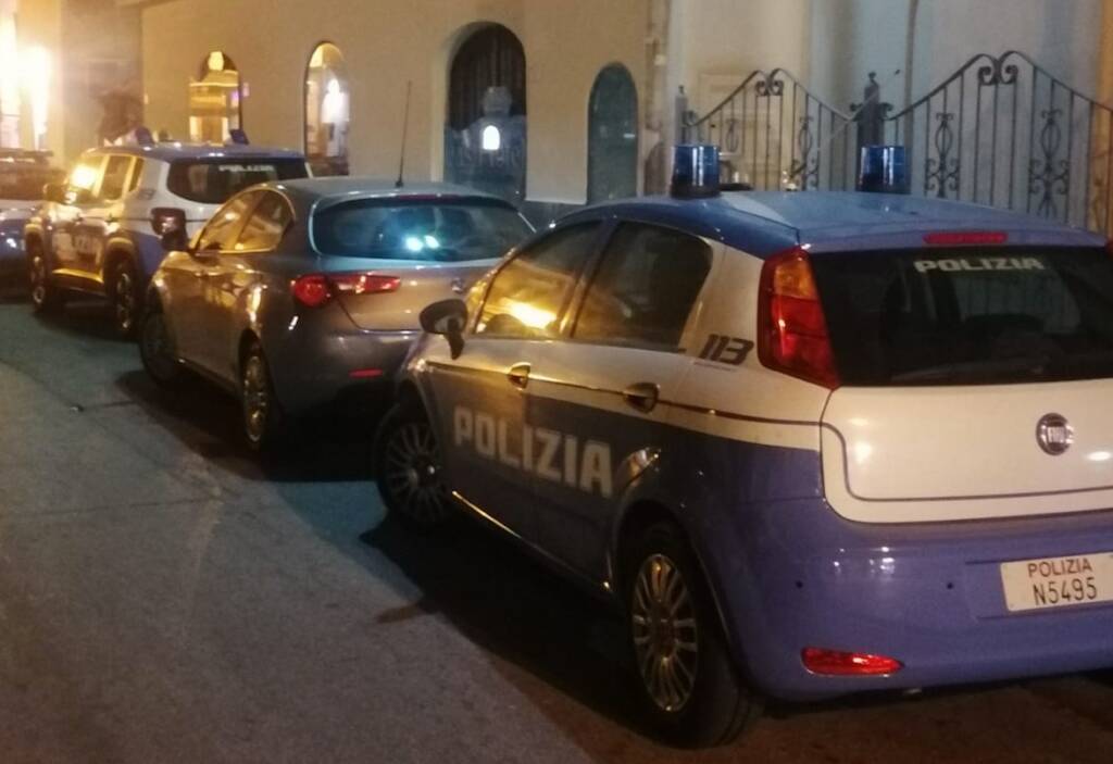 Serrara Fontana, arrestato 48enne napoletano: aggredisce vicina e agenti