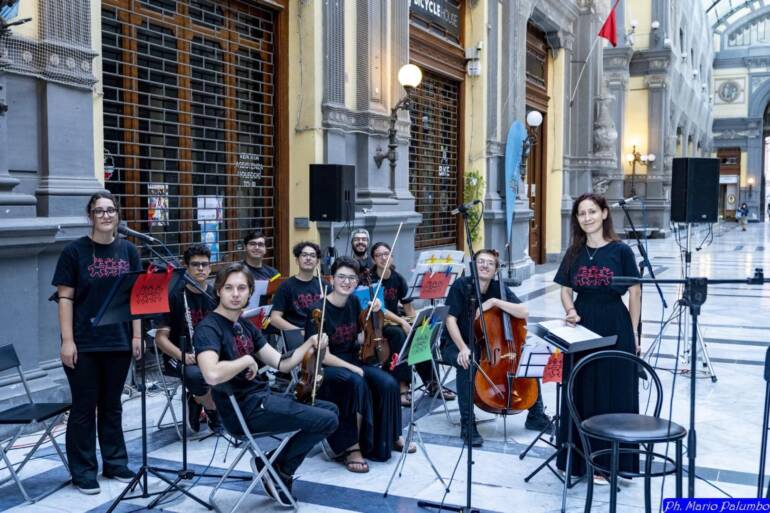 Libri al pomodoro, cultura, storia e identità attraverso il cibo nella nuova tappa napoletana del progetto ArteSì