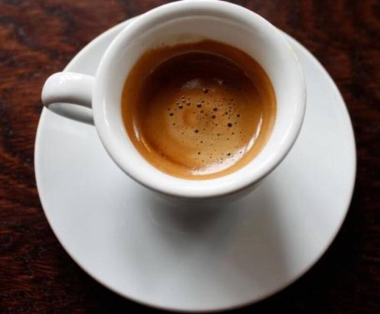 Il caffè del clan: la guerra silenziosa tra i D’Alessandro per il controllo dei bar di Castellammare