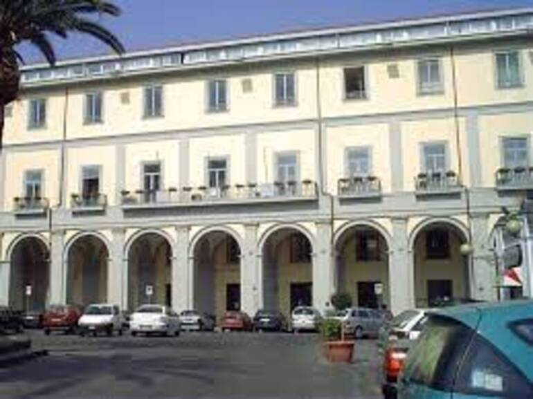 aversa sindaco sfiduciato