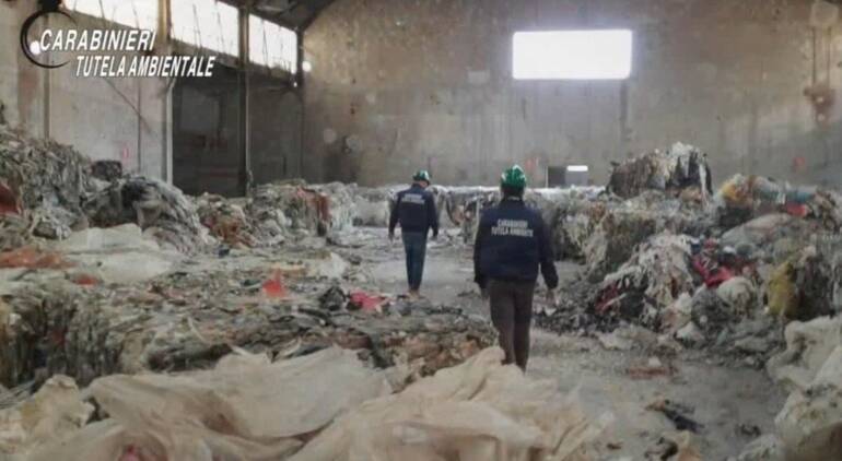 La Dda di Venezia smantella un traffico rifiuti, 9 gli indagati