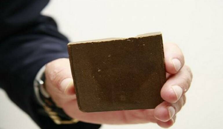 Trovate con 562 kg di hashish in casa, arresti convalidati
