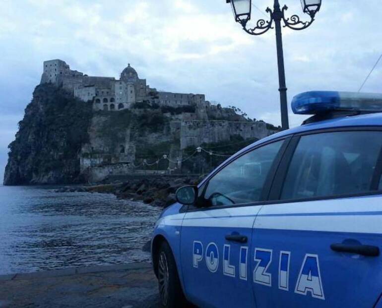 ischia, controlli di polizia